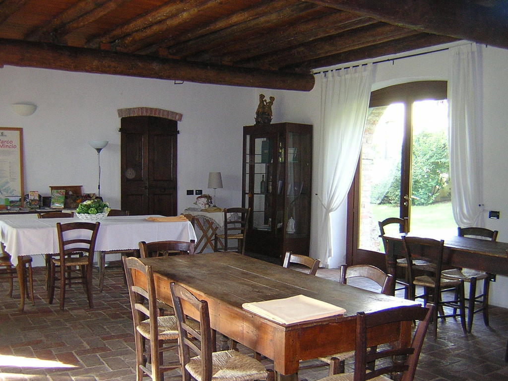 Agriturismo Trebisonda Country Resort Monzambano Exterior foto
